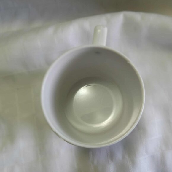 Vintage Winnie the Pooh mug - Picture 10 of 14